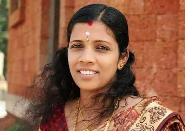 ലിനിയുടെ കുടുംബത്തിന് 20 ലക്ഷം രൂപ സര്ക്കാര് സഹായം ലിനിയുടെ കുടുംബത്തിന് 20 ലക്ഷം രൂപ സര്ക്കാര് സഹായം