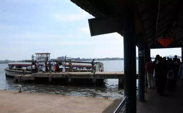 700 ലധികം അഭയാര്ഥികള് ഇറ്റാലിയന് തീരത്ത് മുങ്ങിമരിച്ചതായി സംശയിക്കുന്നുവെന്ന് യുഎന് 700 ലധികം അഭയാര്ഥികള് ഇറ്റാലിയന് തീരത്ത് മുങ്ങിമരിച്ചതായി സംശയിക്കുന്നുവെന്ന് യുഎന്