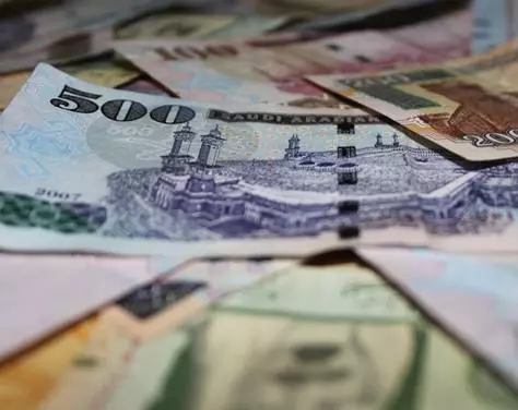 സൗദിയില് പ്രവാസികള് നാട്ടിലേക്ക് അയക്കുന്ന പണത്തിന് 2-6% നികുതി സൗദിയില് പ്രവാസികള് നാട്ടിലേക്ക് അയക്കുന്ന പണത്തിന് 2-6% നികുതി