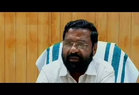 ശബരിമല സ്ത്രീ പ്രവേശം: അഭിപ്രായ വോട്ടെടുപ്പിനും സര്വകക്ഷി യോഗത്തിനും സര്ക്കാര് തയ്യാറാണെന്ന് കടകംപ്പള്ളി സുരേന്ദ്രന് ശബരിമല സ്ത്രീ പ്രവേശം: അഭിപ്രായ വോട്ടെടുപ്പിനും സര്വകക്ഷി യോഗത്തിനും സര്ക്കാര് തയ്യാറാണെന്ന് കടകംപ്പള്ളി സുരേന്ദ്രന്