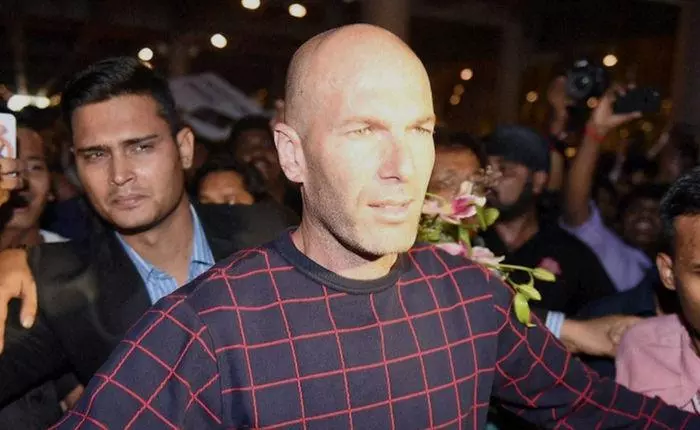 സിനദിന്‍ സിദാന്‍ ഇന്ത്യയില്‍; ഊഷ്മള സ്വീകരണമൊരുക്കി ആരാധകര്‍