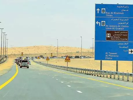 വികസിപ്പിച്ച എമിറേറ്റ്സ് പാത ഗതാഗതത്തിനായി തുറന്നുകൊടുത്തു വികസിപ്പിച്ച എമിറേറ്റ്സ് പാത ഗതാഗതത്തിനായി തുറന്നുകൊടുത്തു