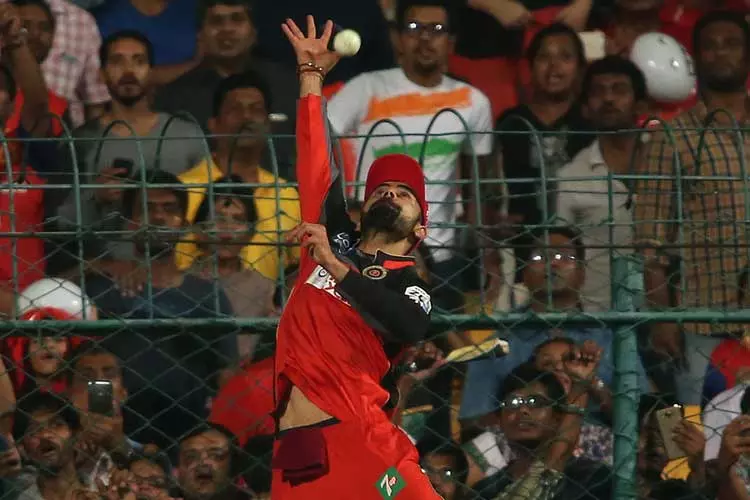 ജോകോവിക്കിനെക്കാള് കായികക്ഷമത കൊഹ്‍ലിക്കാണെന്ന് ബംഗളൂരു ടീം പരിശീലകന്‍