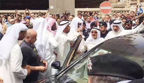 കുവൈത്ത് സാദിഖ് മസ്ജിദ് ചാവേര്‍ സ്ഫോടനത്തിന് ഒരു വയസ്