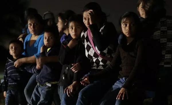 അമേരിക്കയിലേക്ക് കടക്കാന്‍ ശ്രമിച്ച നൂറോളം അഭയാര്‍ഥികള്‍ പിടിയില്‍