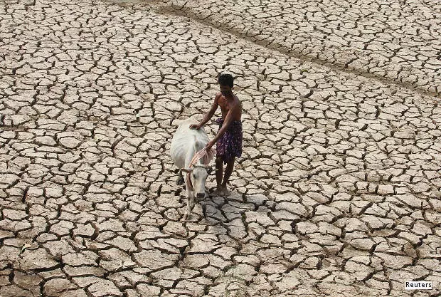 വേനല്ചൂടില് രാജ്യം; ഈ വര്ഷത്തെ ഏറ്റവും വലിയ ചൂടെന്ന് കാലാവസ്ഥാ നിരീക്ഷണ കേന്ദ്രം വേനല്ചൂടില് രാജ്യം; ഈ വര്ഷത്തെ ഏറ്റവും വലിയ ചൂടെന്ന് കാലാവസ്ഥാ നിരീക്ഷണ കേന്ദ്രം