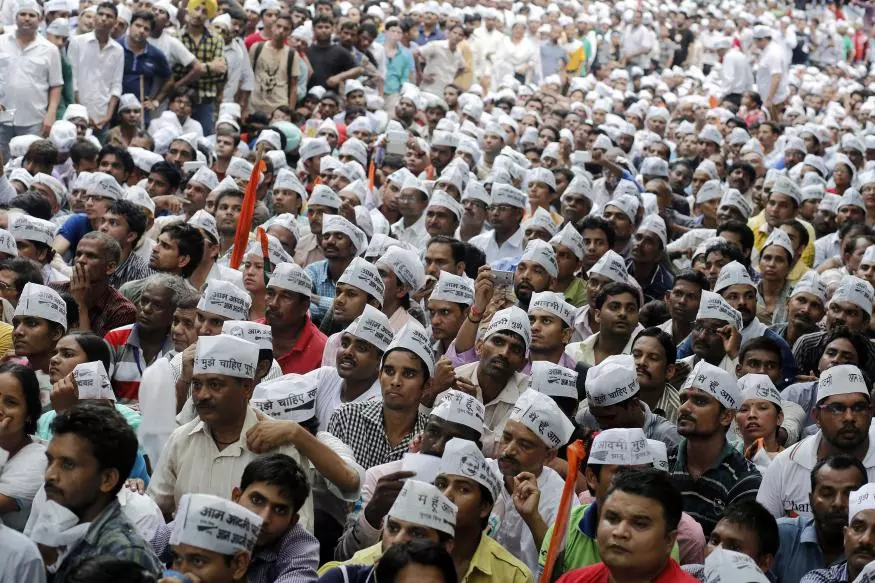 ഖുര്‍ആനെ അപകീര്‍ത്തിപ്പെടുത്തിയെന്ന് പരാതി; എഎപി എംഎല്‍എക്കെതിരെ കേസ്