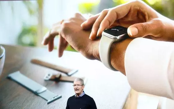 ഇനി ആപ്പിള്‍ വാച്ചില്‍ കോള്‍ ചെയ്യാം, സ്വീകരിക്കാം, സ്വതന്ത്രമായി