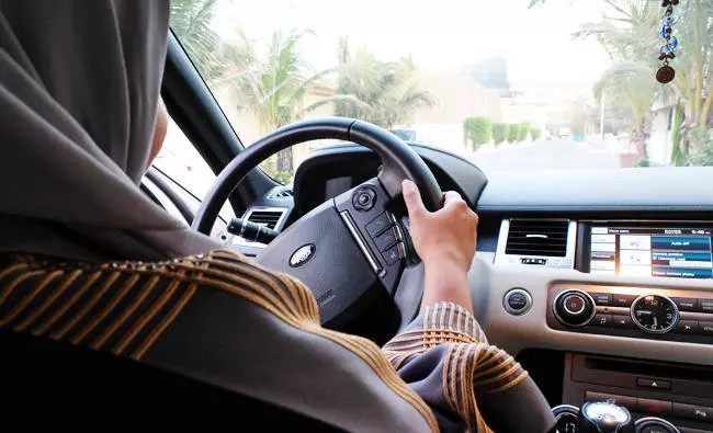 സൗദിയില്‍ ടാക്‌സി ലൈസന്‍സുകള്‍ തല്‍ക്കാലത്തേക്ക് പുതുക്കി നല്‍കും