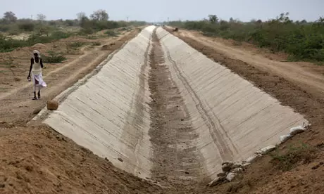 രാജ്യത്ത് വരള്‍ച്ച രൂക്ഷം, കുടിവെള്ളത്തിനായി ജനങ്ങള്‍ കഷ്ടപ്പെടുന്നു