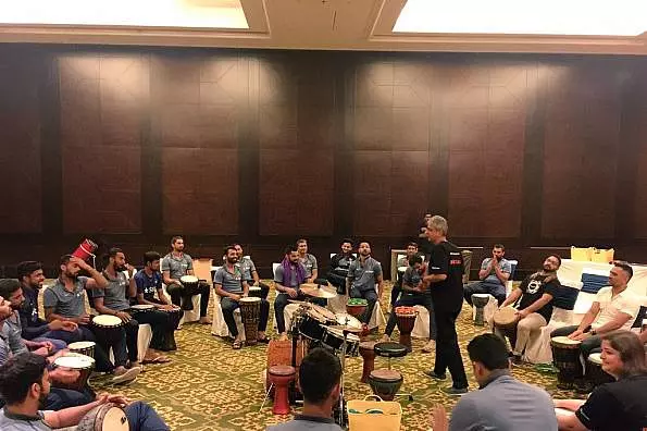 താരങ്ങളുടെ സമ്മര്ദം കുറക്കാന് കുംബ്ലെയുടെ പുതുതന്ത്രം താരങ്ങളുടെ സമ്മര്ദം കുറക്കാന് കുംബ്ലെയുടെ പുതുതന്ത്രം