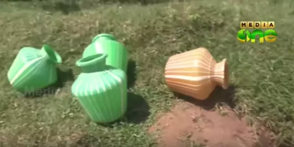 വണ്ടൂരിലെ പട്ടികജാതി കോളനിയില് കുടിവെളളക്ഷാമം രൂക്ഷം വണ്ടൂരിലെ പട്ടികജാതി കോളനിയില് കുടിവെളളക്ഷാമം രൂക്ഷം