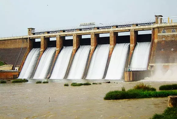 മുല്ലപ്പെരിയാറില്‍ നിന്നും തമിഴ്‍നാട് വെള്ളം കൊണ്ടുപോയി തുടങ്ങി