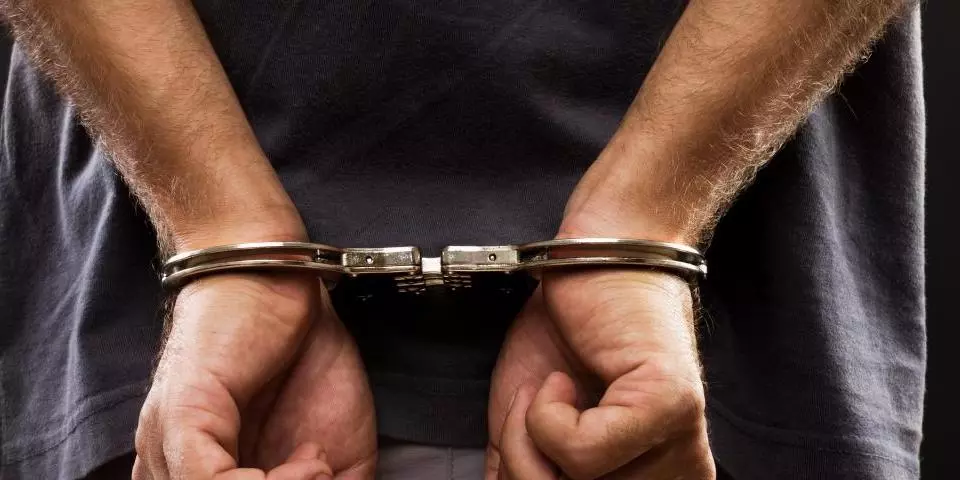 വിവാഹ തട്ടിപ്പുകാരന് കോഴിക്കോട് പിടിയില് വിവാഹ തട്ടിപ്പുകാരന് കോഴിക്കോട് പിടിയില്