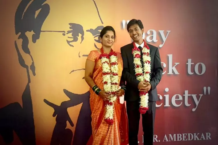 ഇവരുടെ വിവാഹം നടന്നത് അമരാവതിയില്‍,  രേഖപ്പെടുത്തിയത് സ്വര്‍ഗത്തില്‍