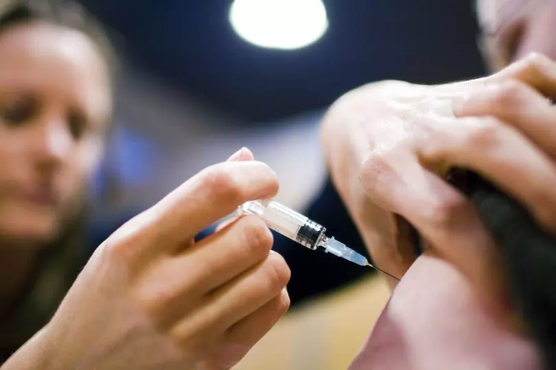 വാക്സിന് വിരുദ്ധ പ്രചാരണം ജാമ്യമില്ലാ കുറ്റമാക്കണമെന്ന് ബാലാവകാശ കമ്മീഷന് വാക്സിന് വിരുദ്ധ പ്രചാരണം ജാമ്യമില്ലാ കുറ്റമാക്കണമെന്ന് ബാലാവകാശ കമ്മീഷന്