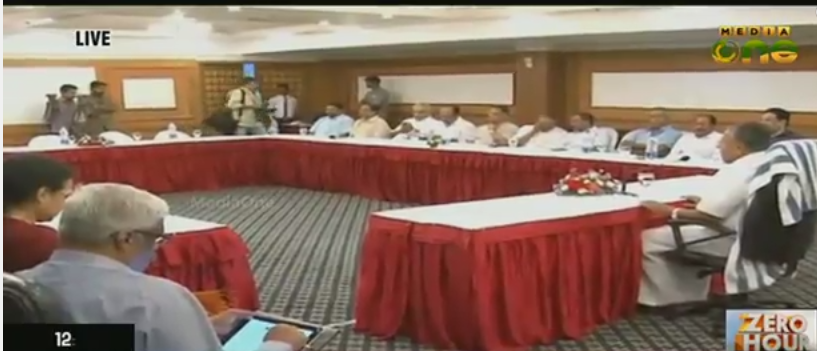 മാധ്യമങ്ങളുമായുള്ള മുഖ്യമന്ത്രിയുടെ ബന്ധം സുതാര്യമാക്കണമെന്ന് പത്രാധിപന്മാര്‍