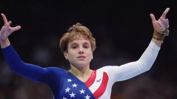 പരിക്കേറ്റ കാലുമായി അമേരിക്കക്ക് സ്വര്ണം കൊടുത്ത കെറി പരിക്കേറ്റ കാലുമായി അമേരിക്കക്ക് സ്വര്ണം കൊടുത്ത കെറി