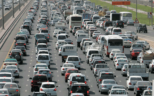 അബുദബിയില് ഗതാഗത നിയമം കൂടുതല് കര്ക്കശമാക്കാന് തീരുമാനം അബുദബിയില് ഗതാഗത നിയമം കൂടുതല് കര്ക്കശമാക്കാന് തീരുമാനം