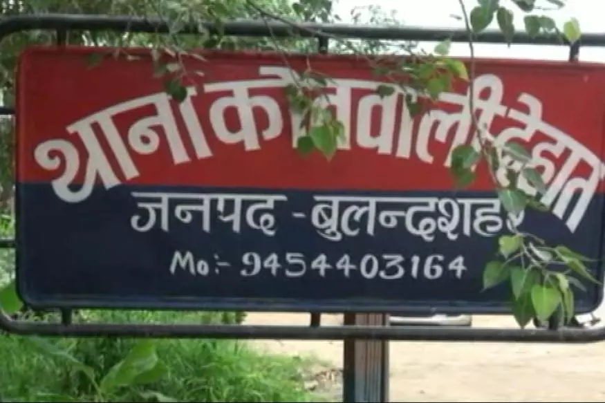 കൂട്ടബലാത്സംഗക്കേസിലെ പ്രതികളെ പിടികൂടാന് പൊലീസിന് കഴിഞ്ഞില്ലെങ്കില് ആത്മഹത്യ ചെയ്യുമെന്ന് ഇരകളുടെ കുടുംബം കൂട്ടബലാത്സംഗക്കേസിലെ പ്രതികളെ പിടികൂടാന് പൊലീസിന് കഴിഞ്ഞില്ലെങ്കില് ആത്മഹത്യ ചെയ്യുമെന്ന് ഇരകളുടെ കുടുംബം