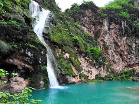 രൗദ്രഭാവത്തില്‍ സൂര്യന്‍; മഴയുടെ കുളിരണിയാന്‍ പ്രവാസികള്‍ സലാലയിലേക്ക്