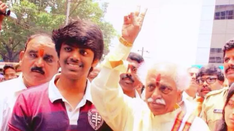 മുന്‍ കേന്ദ്രമന്ത്രി ബന്ദാരു ദത്താത്രേയുടെ മകന്‍ ഹൃദയാഘാതം മൂലം മരിച്ചു