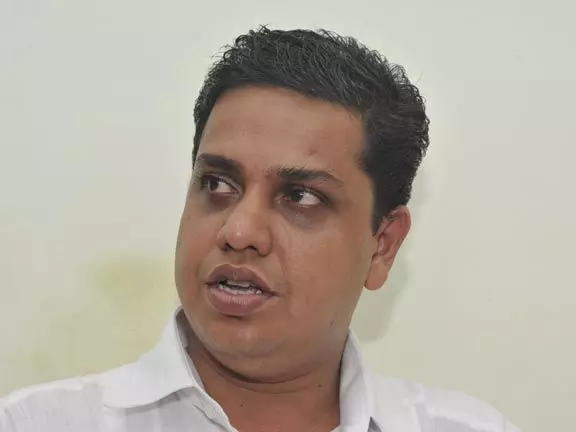 അടിച്ചാല് തിരിച്ചടിക്കും, സെക്രട്ടറി പറഞ്ഞത് പാര്ട്ടി നിലപാട്: എ എന് ഷംസീര് അടിച്ചാല് തിരിച്ചടിക്കും, സെക്രട്ടറി പറഞ്ഞത് പാര്ട്ടി നിലപാട്: എ എന് ഷംസീര്