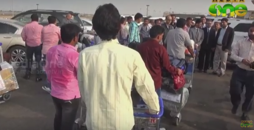 സൌദി കമ്പനിയിലെ തൊഴിലാളികളുടെ ആദ്യസംഘം തിരിച്ചെത്തി, മലയാളികളില്ല