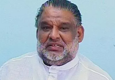 പാമോയില് കേസ്: വിചാരണക്കെത്തുന്നതിന് ടിഎച്ച് മുസ്തഫക്ക് ഒരു മാസത്തെ ഇളവ് പാമോയില് കേസ്: വിചാരണക്കെത്തുന്നതിന് ടിഎച്ച് മുസ്തഫക്ക് ഒരു മാസത്തെ ഇളവ്