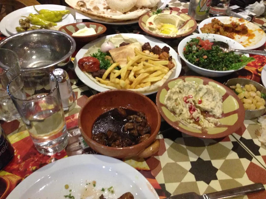 കുവൈത്തിൽ ഭക്ഷ്യവിതരണ സ്ഥാപനങ്ങളില് പരിശോധന കര്ശനമാക്കി കുവൈത്തിൽ ഭക്ഷ്യവിതരണ സ്ഥാപനങ്ങളില് പരിശോധന കര്ശനമാക്കി