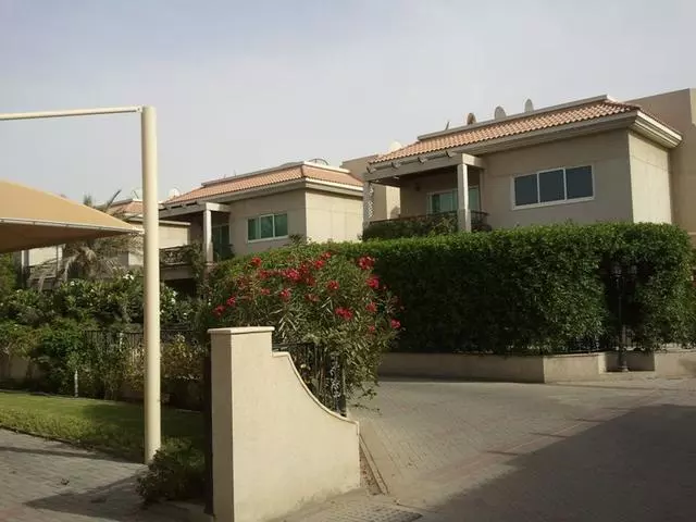 ഷാര്ജയില് വീട്ടുവാടക കുറയുന്നതായി റിപ്പോര്ട്ട് ഷാര്ജയില് വീട്ടുവാടക കുറയുന്നതായി റിപ്പോര്ട്ട്