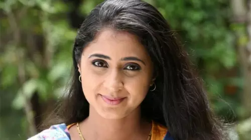 ഞാനെന്റെ ഭര്‍ത്താവുമായി പ്രണയത്തിലാണ്, വിവാഹ മോചന വാര്‍ത്തകള്‍ക്ക് മറുപടിയുമായി കനിഹ