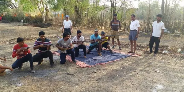 തോക്കും വാളും ഉപയോഗിച്ച് ബജ്രംഗ്ദളിന്രെ ആയുധ പരിശീലനം; ദൃശ്യങ്ങള് പുറത്ത് തോക്കും വാളും ഉപയോഗിച്ച് ബജ്രംഗ്ദളിന്രെ ആയുധ പരിശീലനം; ദൃശ്യങ്ങള് പുറത്ത്