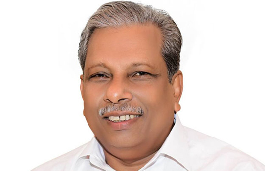 ടൂറിസം കേന്ദ്രങ്ങളില്‍ മദ്യം ലഭ്യമാക്കണമെന്ന് ആവര്‍ത്തിച്ച് എസി മൊയ്തീന്‍