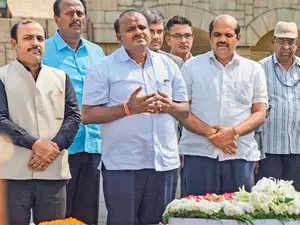 കോണ്‍ഗ്രസ്-ജെഡിഎസ് തര്‍ക്കം തുടരുന്നു; വകുപ്പുകളില്‍ തീരുമാനമായില്ല