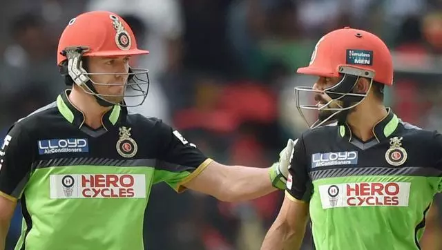 മെസിയും റൊണാള്ഡോയും ഒരു ടീമില് മെസിയും റൊണാള്ഡോയും ഒരു ടീമില്