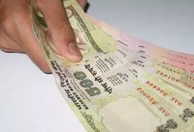 സര്‍ക്കാര്‍ ജീവനക്കാരുടെ ബോണസ് പരിധി ഉയര്‍ത്തി