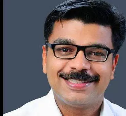 ബല്‍റാമിനെ പിന്തുണച്ച് മാത്യു കുഴല്‍നാടന്‍