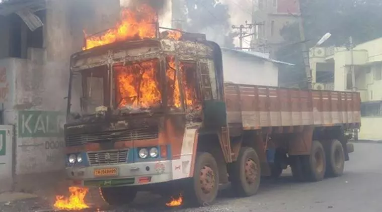 സമരം തുടരുമെന്ന് സംയുക്ത സമിതി; കര്ണാടകയില് കനത്ത ജാഗ്രത സമരം തുടരുമെന്ന് സംയുക്ത സമിതി; കര്ണാടകയില് കനത്ത ജാഗ്രത