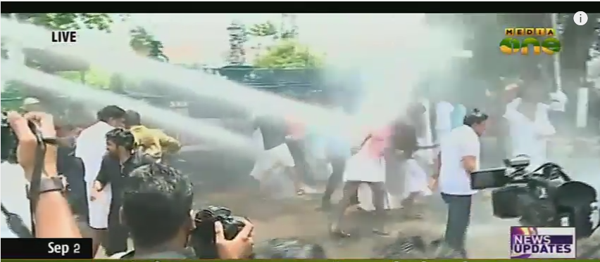 സ്വാശ്രയ കരാറില്‍ പ്രതിഷേധം: കെഎസ്‌യു, യൂത്ത് കോണ്‍ഗ്രസ് മാര്‍ച്ച് അക്രമാസക്തമായി