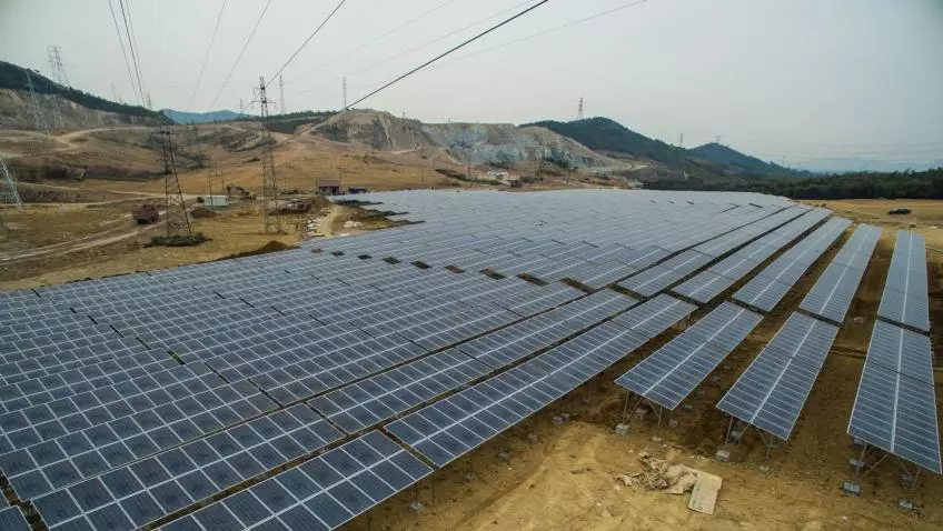 സോളാര് വൈദ്യുത ഉപകരണങ്ങളുടെ ഇന്ത്യന് വിപണിയില് അമേരിക്കന് കുത്തക വരുന്നു സോളാര് വൈദ്യുത ഉപകരണങ്ങളുടെ ഇന്ത്യന് വിപണിയില് അമേരിക്കന് കുത്തക വരുന്നു