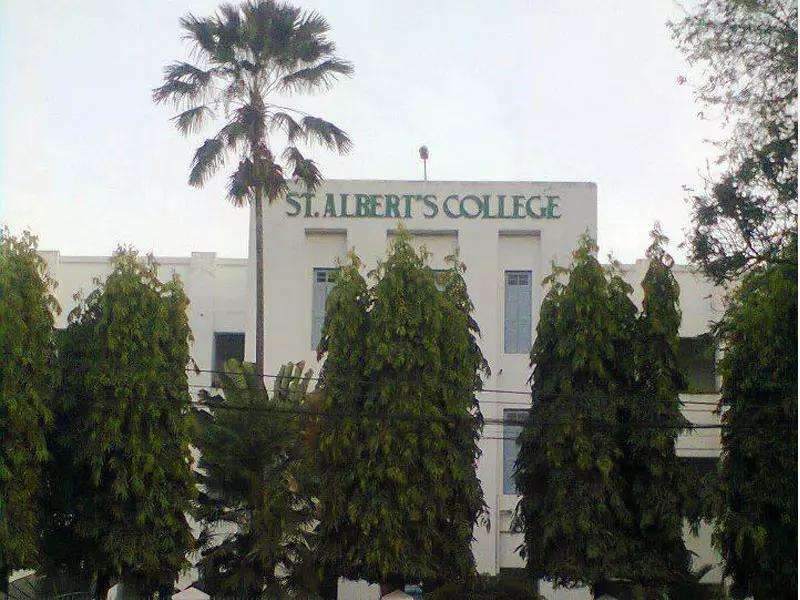 സര്‍ക്കാര്‍ ഭൂമി സ്വകാര്യ കോളേജിന് നല്‍കാനുള്ള നീക്കം വിവാദമാകുന്നു