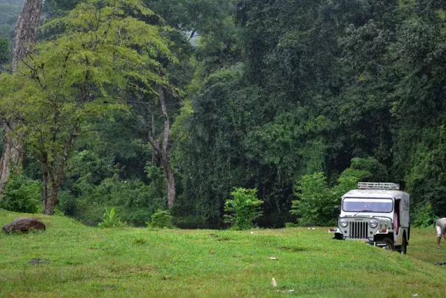 മാനന്തവാടിയില് വോട്ട് ബഹിഷ്കരിക്കാന് ആയുധധാരികളുടെ ആഹ്വാനം മാനന്തവാടിയില് വോട്ട് ബഹിഷ്കരിക്കാന് ആയുധധാരികളുടെ ആഹ്വാനം