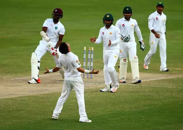 യാസിര് ഷായെ അഭിനന്ദിച്ച് അശ്വിന് യാസിര് ഷായെ അഭിനന്ദിച്ച് അശ്വിന്