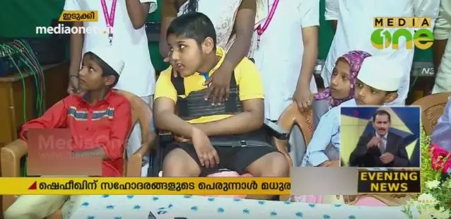 വന്യജീവി ഫോട്ടോഗ്രഫിയെ പ്രണയിക്കുന്ന ആര്ടിഒ ഇന്സ്പെക്ടര് വന്യജീവി ഫോട്ടോഗ്രഫിയെ പ്രണയിക്കുന്ന ആര്ടിഒ ഇന്സ്പെക്ടര്