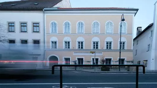 ഹിറ്റ്ലറുടെ ജന്മഗൃഹം നശിപ്പിക്കാന് ആസ്ട്രിയന് സര്ക്കാര് ഹിറ്റ്ലറുടെ ജന്മഗൃഹം നശിപ്പിക്കാന് ആസ്ട്രിയന് സര്ക്കാര്