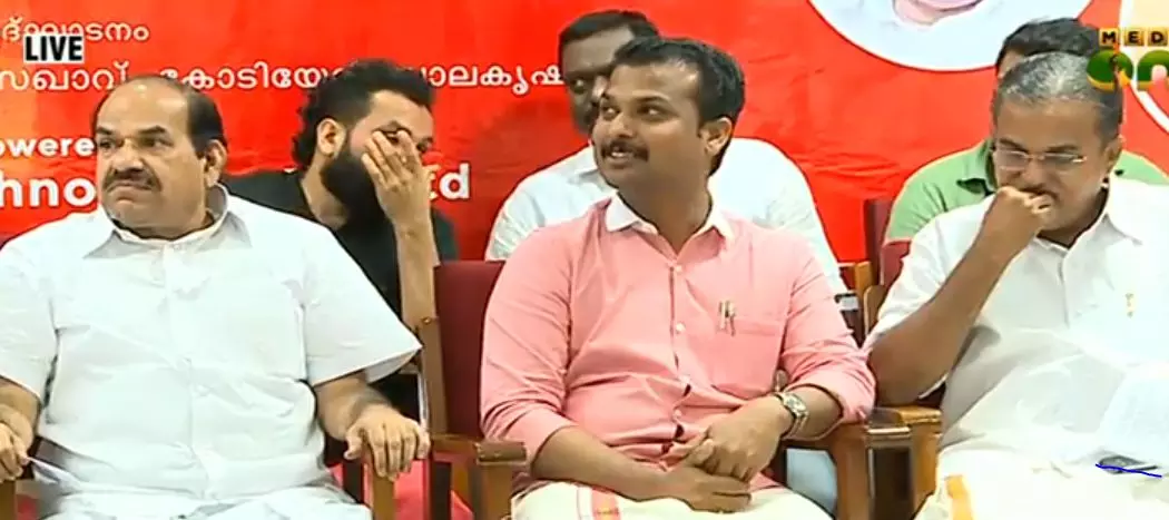 സ്വന്തം മൊബൈല്‍ ആപ്ലിക്കേഷനും വെബ് സൈറ്റുമായി കൗണ്‍സിലര്‍