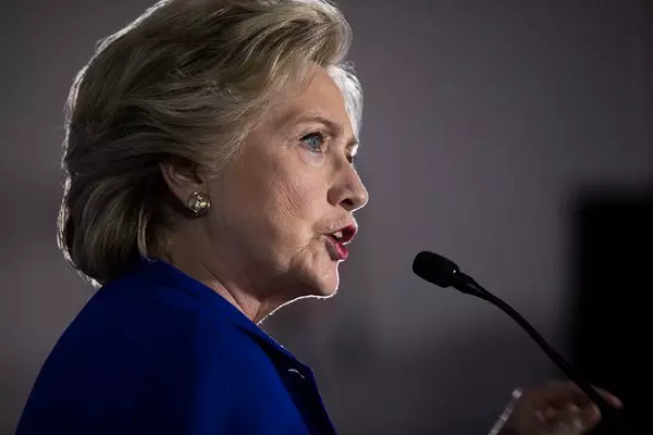 ന്യൂയോര്ക്ക് ടൈംസ് അഭിപ്രായ സര്വേയില് ഹിലരിക്ക് മുന്തൂക്കം ന്യൂയോര്ക്ക് ടൈംസ് അഭിപ്രായ സര്വേയില് ഹിലരിക്ക് മുന്തൂക്കം