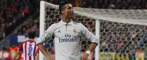 റോണോക്ക് ഹാട്രിക്; ഡര്ബിയില് റയലിന് മിന്നുംജയം റോണോക്ക് ഹാട്രിക്; ഡര്ബിയില് റയലിന് മിന്നുംജയം