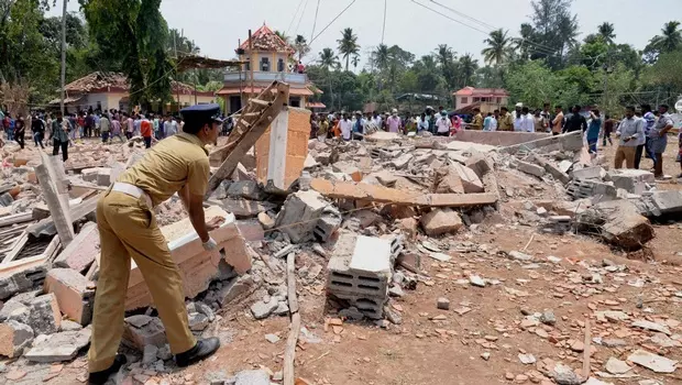 പരവൂര്‍ വെട്ടിക്കെട്ടപകടം: പൊലീസിനും ജില്ലാഭരണകൂടത്തിനും ക്രൈംബ്രാഞ്ചിന്റെ ക്ലീന്‍ ചിറ്റ്